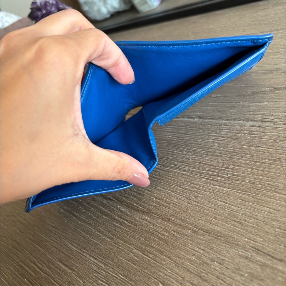 Bottega Veneta Blue Intrecciato Leather Wallet - Picture 7 of 12